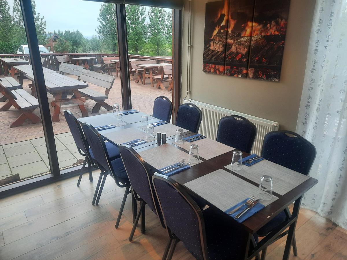 Minniborgir Cottages & Restaurant Селфос Екстериор снимка